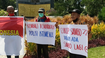 Gelar Aksi di Jl. Polisi Istimewa, FORKAS Suarakan Reformasi Polri