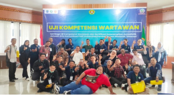 Buktikan Sudah Kompetensi, Dua Wartawan Asal Muara Enim Lulus Ikuti UKW di OKI