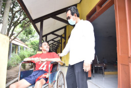 Penghuni UPT Rehsos Pemkab Sidoarjo Rutin Ikut Program Trauma Healing