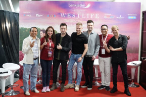 Untuk Nasabah, Bank Jatim Hadirkan Boyband di Surabaya
