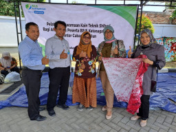 BPJAMSOSTEK Madiun Beri Pelatihan Membatik Pada Ahli Waris Peserta