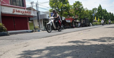 Tunggu Hasil Lab, Proyek  Jalan Sultan Agung Ponorogo Rp 3,3 M Mandeg