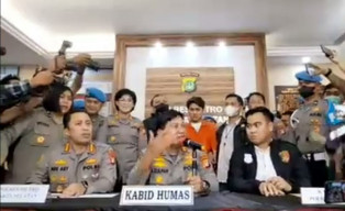 Rizky Billar Pake Baju Orange, Polisi: Ancaman Lima Tahun