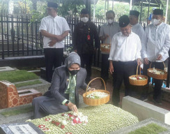 Wali Kota Ziarah ke Makam Imam Kabul di TPU Samaan Kota Malang