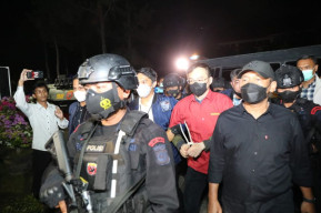 Bos Judi Online Apin BK, Tiba di Indonesia dengan Tangan Diborgol