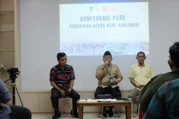 Di Parade Surabaya Juang, Wali Kota Eri bersama Forkopimda Surabaya Menunggang Kuda