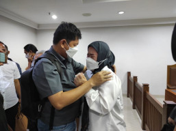 Kasus Kredit Macet Rp200 M, Pegawai Divonis 8 Tahun Penjara, Kuasa Hukum: Tak Adil!