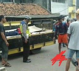 Senggol Ban Belakang Truk, Pengendara Yupiter Tewas Dilindas