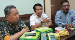 Insentif RT/RW Tak Bisa Cair Bersamaan, DPD Golkar Sidoarjo Meminta Maaf
