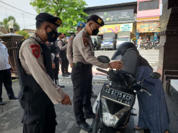 Pasca Ledakan Bom di Polsek Astanaanyar, Pengamanan Mapolres Blitar Kota Diperketat