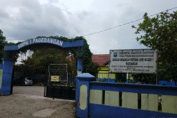 Kepala SMPN 1 Pagedangan Bantah Siswinya Depresi Berat Akibat Ditegur Guru