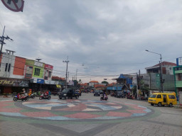 Ribuan Warga Sidoarjo Tumpekblek di Ruas Jalan Beton Tulangan-Bulang