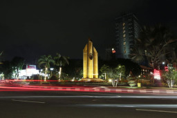 Surabaya Kota Toleransi, Pemkot Mulai Pasang Ornamen Khas Pecinan Sambut Imlek