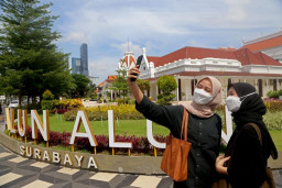 Digunakan sebagai Lokasi Syuting Film, Alun- Alun Surabaya Tutup Sementara