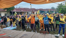 Bersama Partai Golkar, Masyarakat Sukajadi Senam dan Memancing