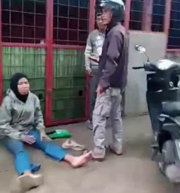 Banyak Pengendara Jatuh Terpeleset, Pengurugan di Sukatani Dihentikan