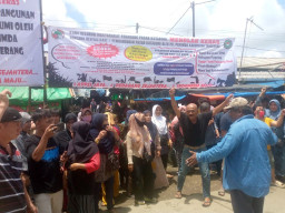 Pedagang Pasar Kuta Bumi Tolak Revitalisasi