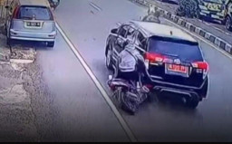 Mobil Plat Merah Tabrak Pemotor di Klaten Bukan Milik Pemkot Madiun