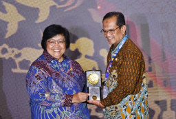 Kota Madiun Kembali Raih Piala Adipura