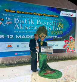 Batik Reog Ponorogo Raih Juara Dua Dalam Batik Bordir Aksesoris Fair Jatim 2023