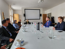 Di Republik Ceko, Walikota Madiun Adopsi Pengembangan Destinasi Wisata dan Smart City