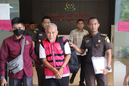 Tim Tabur Kejati Jakarta Tangkap Buronan Kasus Korupsi Rumah Potong Ayam