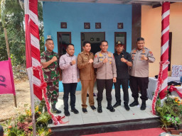 Penyerahan Kunci Rumah Bantuan Program Bedah Rumah, Dihadiri Ketua DPRD Kotabaru