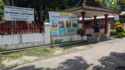 Penutupan 8 SD Negeri di Ponorogo Ditentang Wali Murid