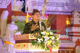 Gus Muhdlor di Hadapan Umat Hindu: Jangan Merasa Minoritas