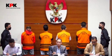 Selain Uang Rp924 Juta, Yana Mulyana juga Terima Tiket dan Uang Saku ke Thailand