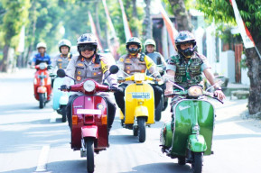 Kendarai Sepeda Motor, Pantau Situasi Kamtibmas