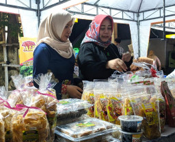 21 Hari Gelaran Pasar Malam Aloon-Aloon, PAD Ponorogo Tembus Rp 427,8 Juta