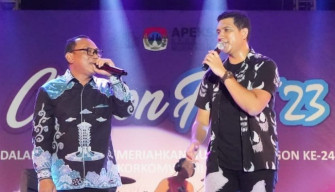 Band Naff Bikin Ribuan Warga Cilegon Bernostalgia