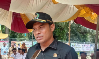 Bantuan Pembuatan Kanopi dari Macan Bamega dan PWI Kotabaru Diapresiasi Ketua DPRD