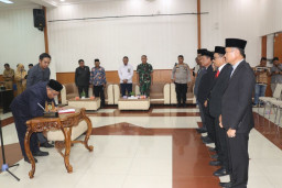 Plt. Bupati Muara Enim Lantik Pejabat Pimpinan Tinggi Pratama dan Administrator