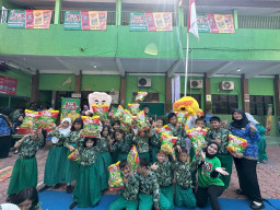 MACITO dan KENKO Gelar Kegiatan Edukreatif Hardiknas Ajak Pelajar Apresiasi Guru