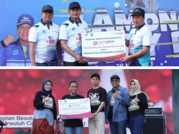 Wujudkan Kemandirian Ekonomi, Bank Jatim Serahkan CSR di Lamongan dan Lumajang