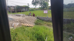 Papan Proyek Pemagaran di Desa Jenggot Disorot BP2 Tipikor Lai