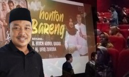 Cak Kodir Ajak Ratusan Warga Lamongan Nonton Bioskop