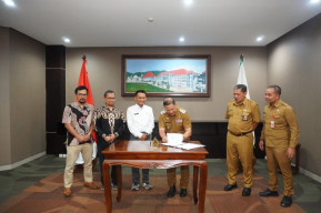 Pj. Wali Kota Batu Lakukan MoU dengan Badan Informasi Geospasial