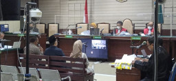 Sidang Sahat, Hadirkan Mantan Sekda Jatim, Wakil Ketua DPRD Jatim dan Untari