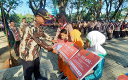 Enaknya Sekolah di Kota Madiun, Seragam Hingga Ongkos Jahit Dibiayai Pemkot