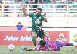 Main di Kandang, Persebaya Gagal Menang