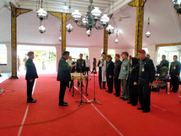 Penyegaran, Bupati Sumenep Mutasi 5 Pejabat Eselon II