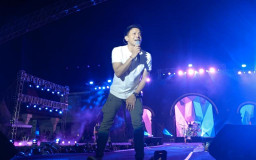 Meriahkan Konser Hari Jadi, Ariel Noah Kagum dengan Bupati Ponorogo