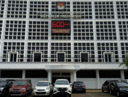 KPU Umumkan Data DCS Caleg 2024 yang Tidak Sinkron, Formappi: Parah