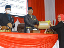 DPRD Kotabaru Kembali Paripurnakan 4 Buah Raperda