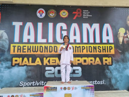 Haura Madinah Siregar, Putri Ketua Forwaka Raih Medali Emas Taekwondo Piala Kemenpora RI