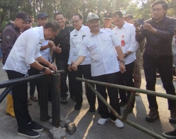 Pemasangan Gembok Akhiri Teka Teki TPA Tlekung Kota Batu