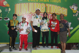 Kontingen Gulat Kota Batu Raih Satu Emas, Satu Perunggu di Porprov Jatim 2023